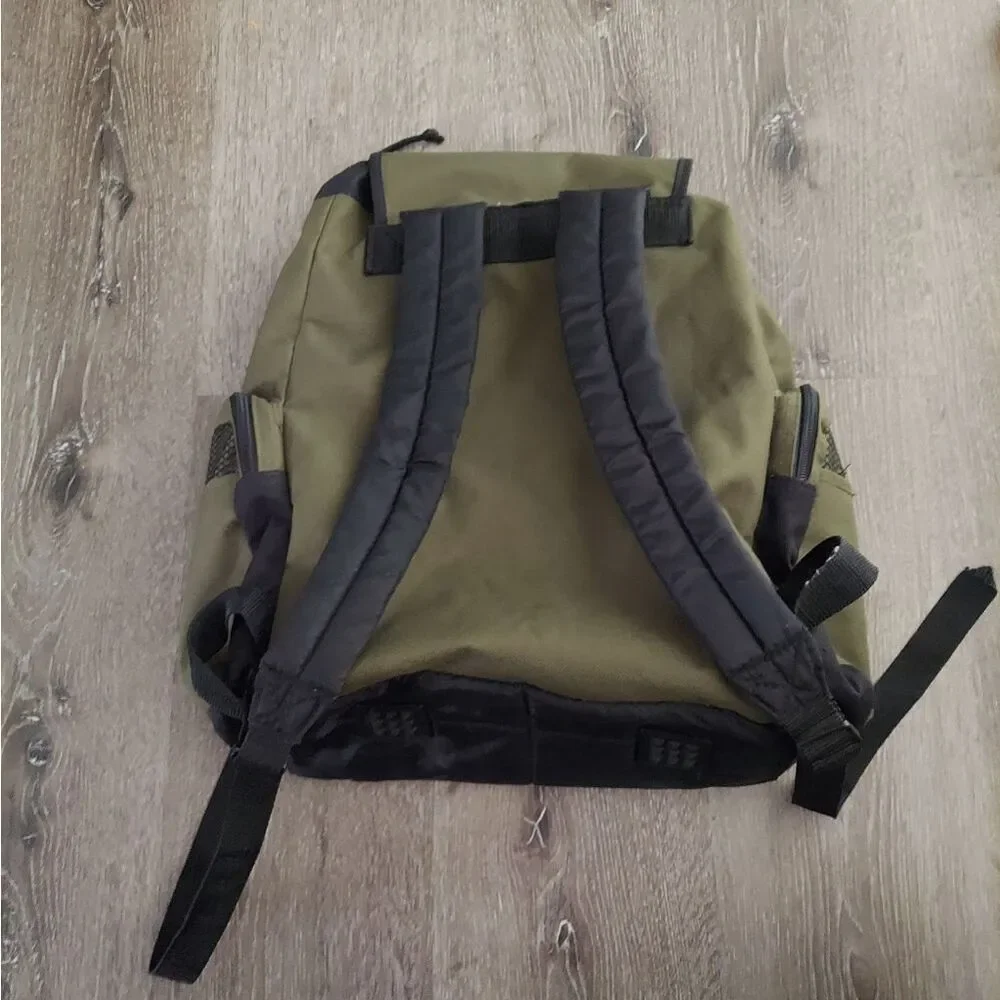Vintage Eastport Olive Green Multi-Pocket Outdoor-Style Cinch Backpack